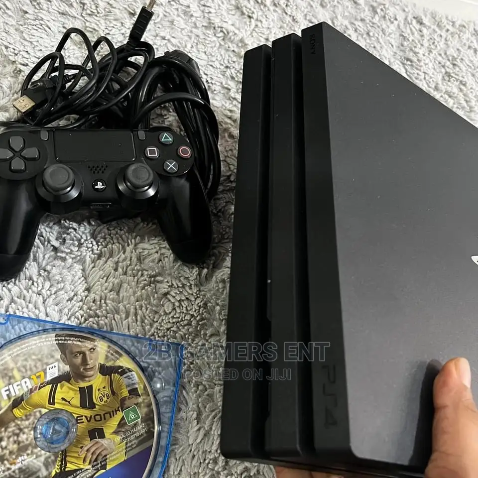 Play Station 4 Pro, 1 Tb, Fifa17 And 21