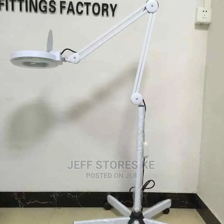 Top Quality Magnifier Lamp