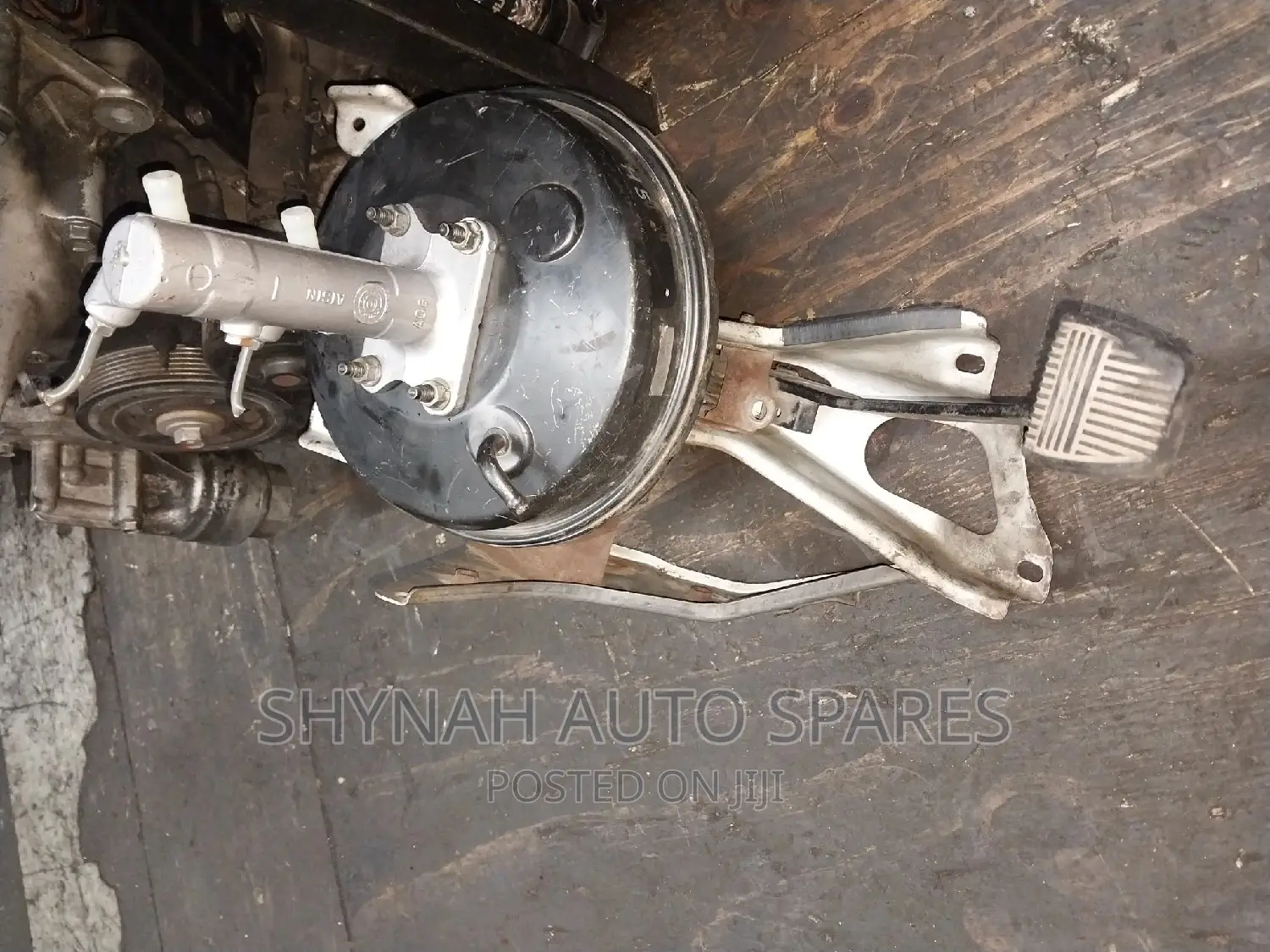 Brake Booster and Master Cylinder Toyota Shark