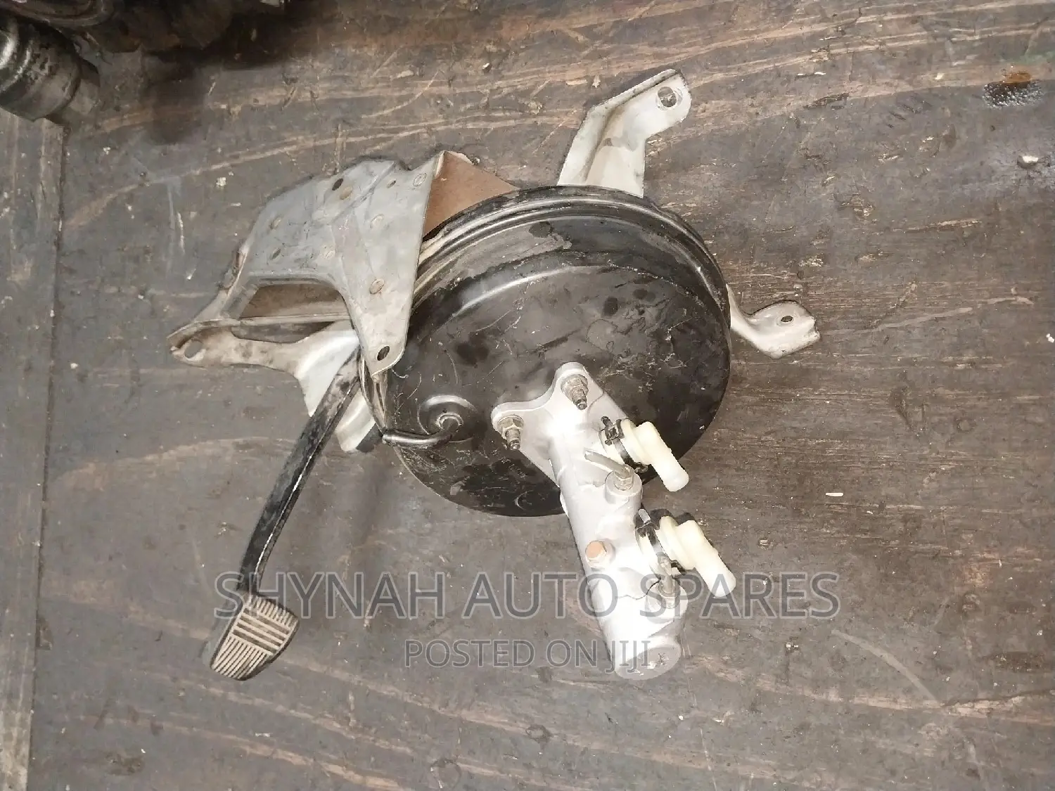 Brake Booster and Master Cylinder Toyota Shark