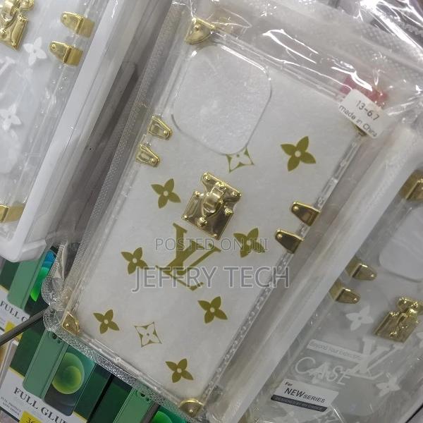 New Louis Vuitton Cases for iPhone 13 Pro Max - thumbnail 2
