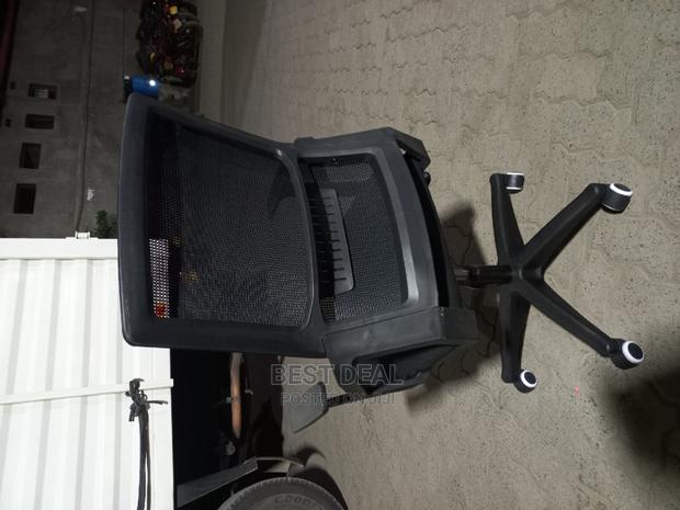 Heavy Duty Mesh Chair - thumbnail 2