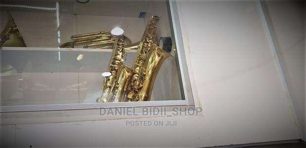Tenor Saxophone - main view