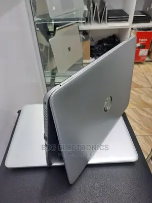 Laptop HP 655 4GB Intel Celeron HDD 320GB
