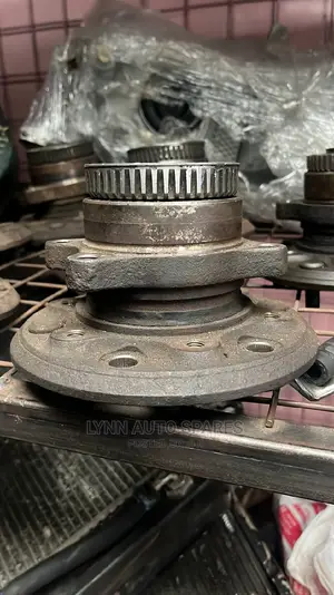 Toyota Hiace Front Hub 7l