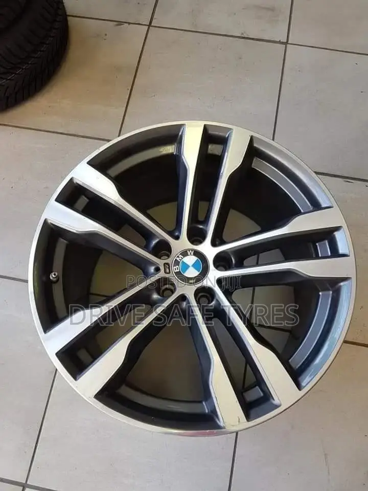 18 Inch Bmw X5 Original Rims ( Tiwan)
