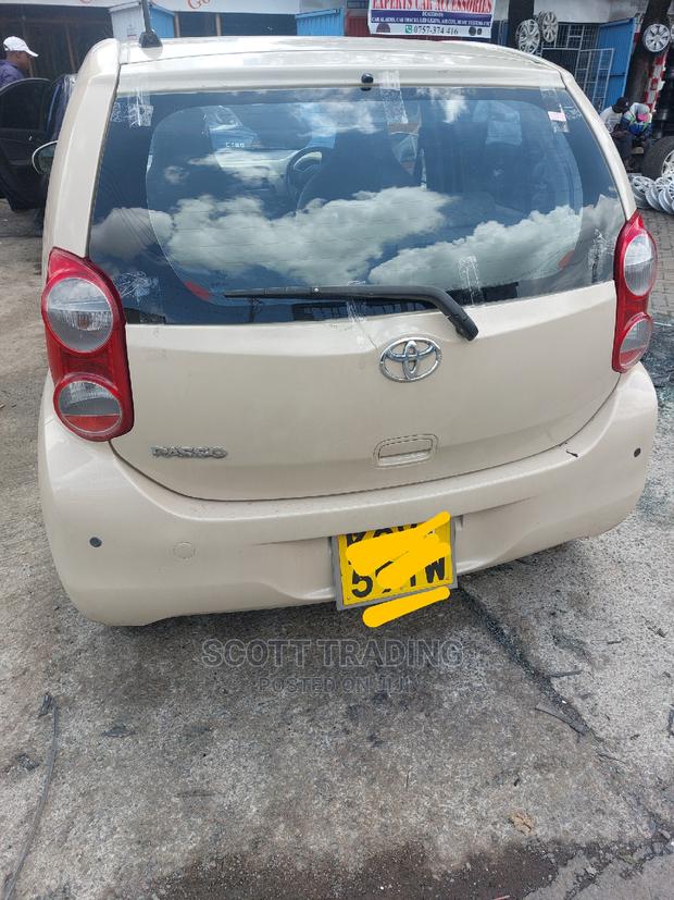 Toyota Passo 2012 Rear Windscreen - thumbnail 2