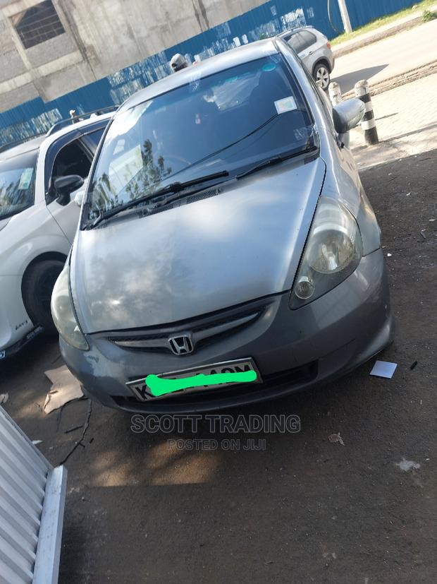 Honda Fit 2005 Front Windscreen - thumbnail 2