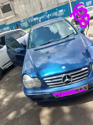 Mercedes W203 Front Windscreen