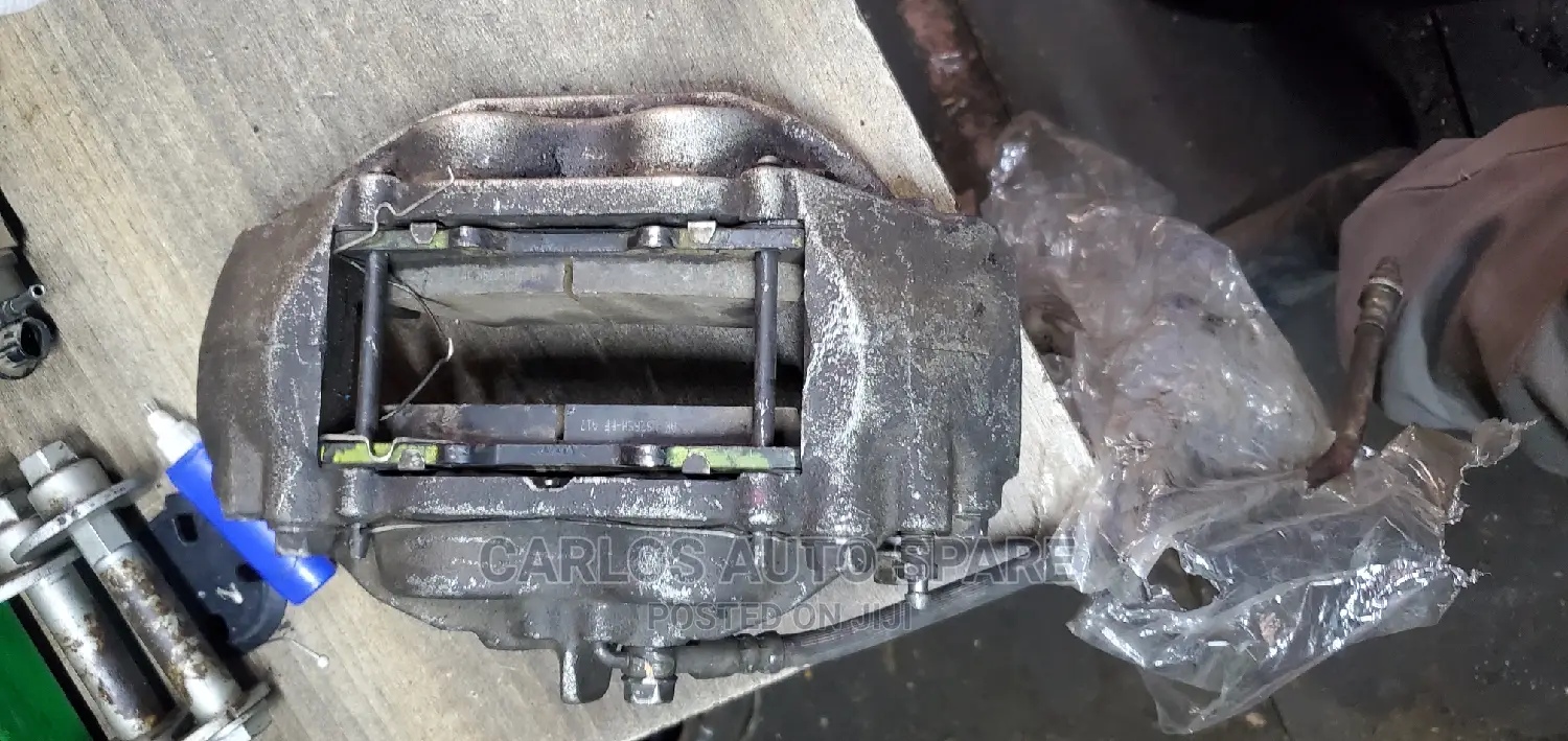 Front Brake Cariper 200 Series