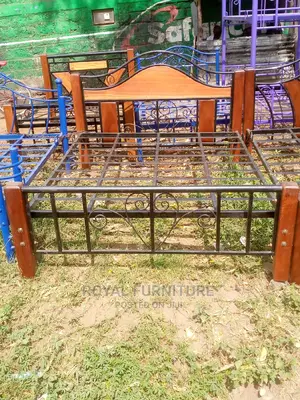 Metallic/Wood Beds