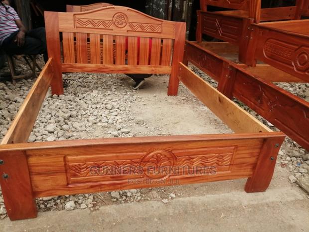 Mahogany Beds 5 by 6. - thumbnail 2