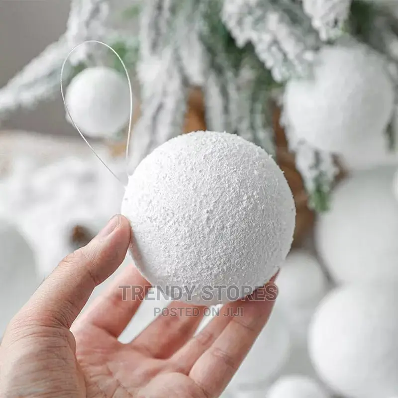Snow White Balls (Set of 6)