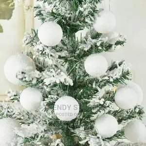 Snow White Balls (Set of 6)
