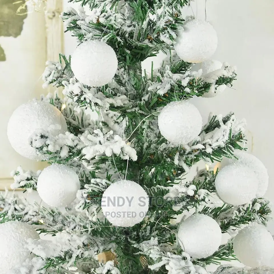 Snow White Balls (Set of 6)