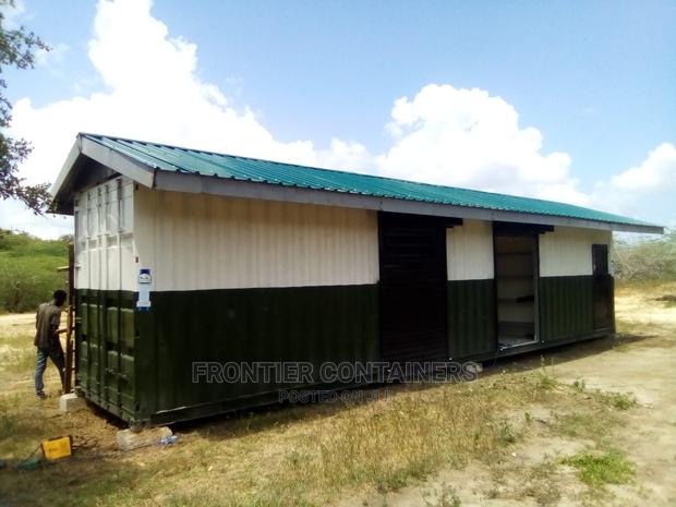 40ft Office With Storage Shelves - main view