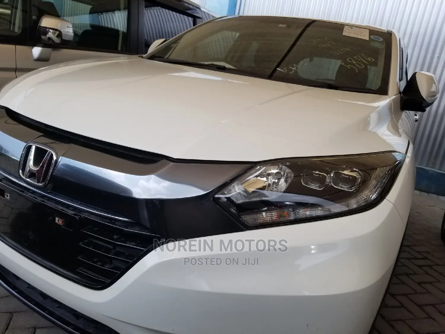Honda Vezel 1.5 4WD 2015 White
