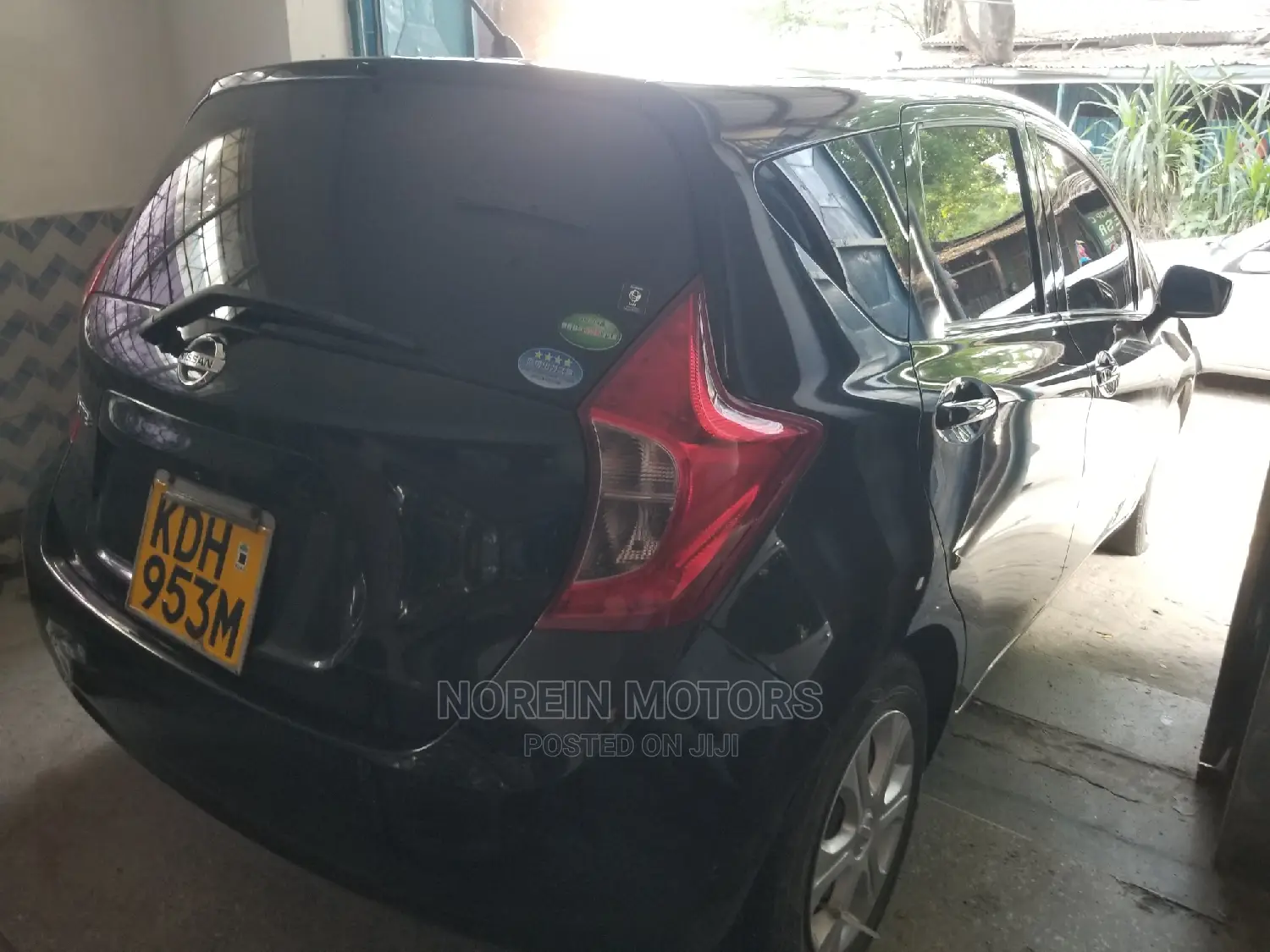 Nissan Note 1.6 Petrol 2014 Black