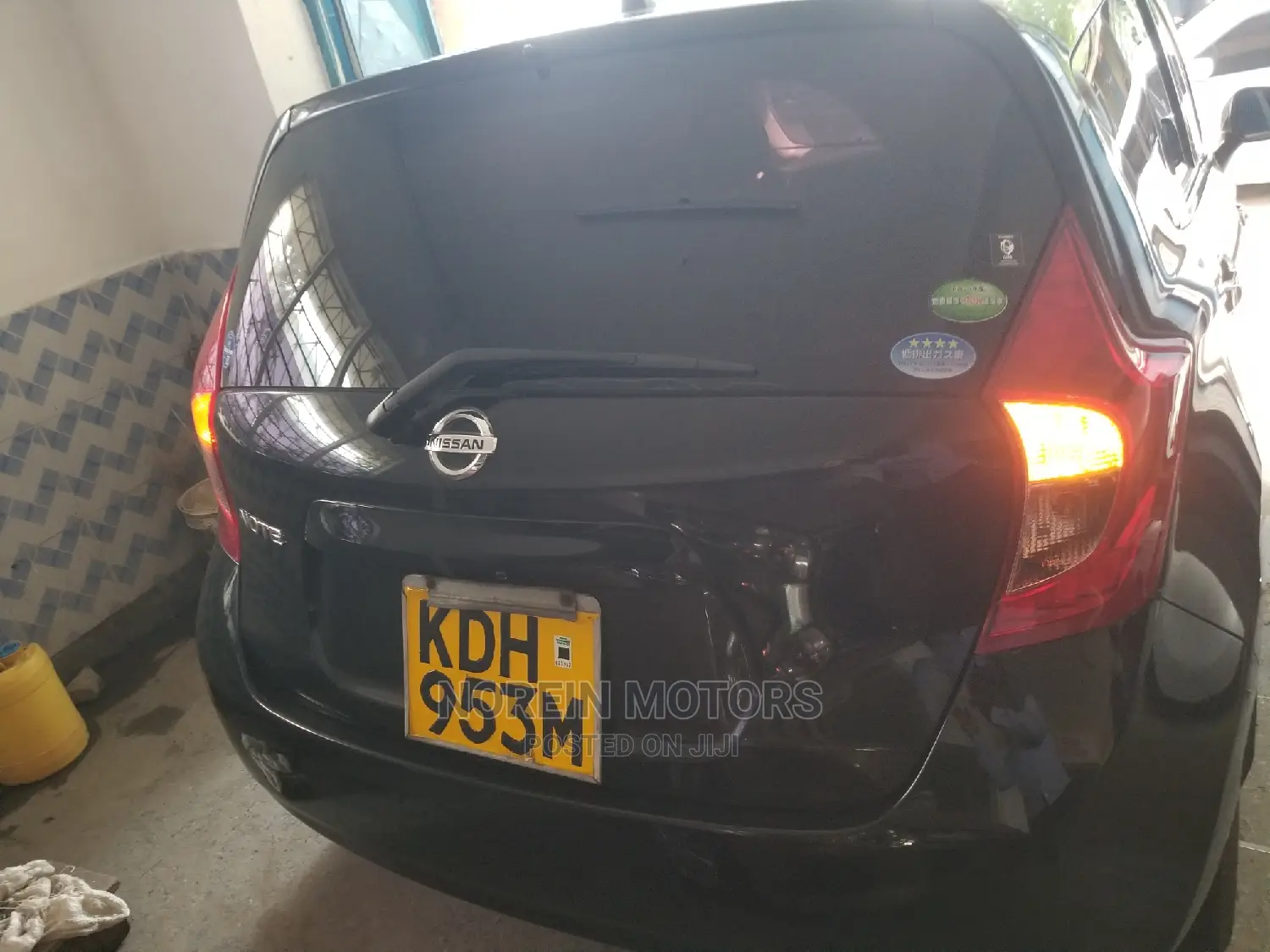 Nissan Note 1.6 Petrol 2014 Black