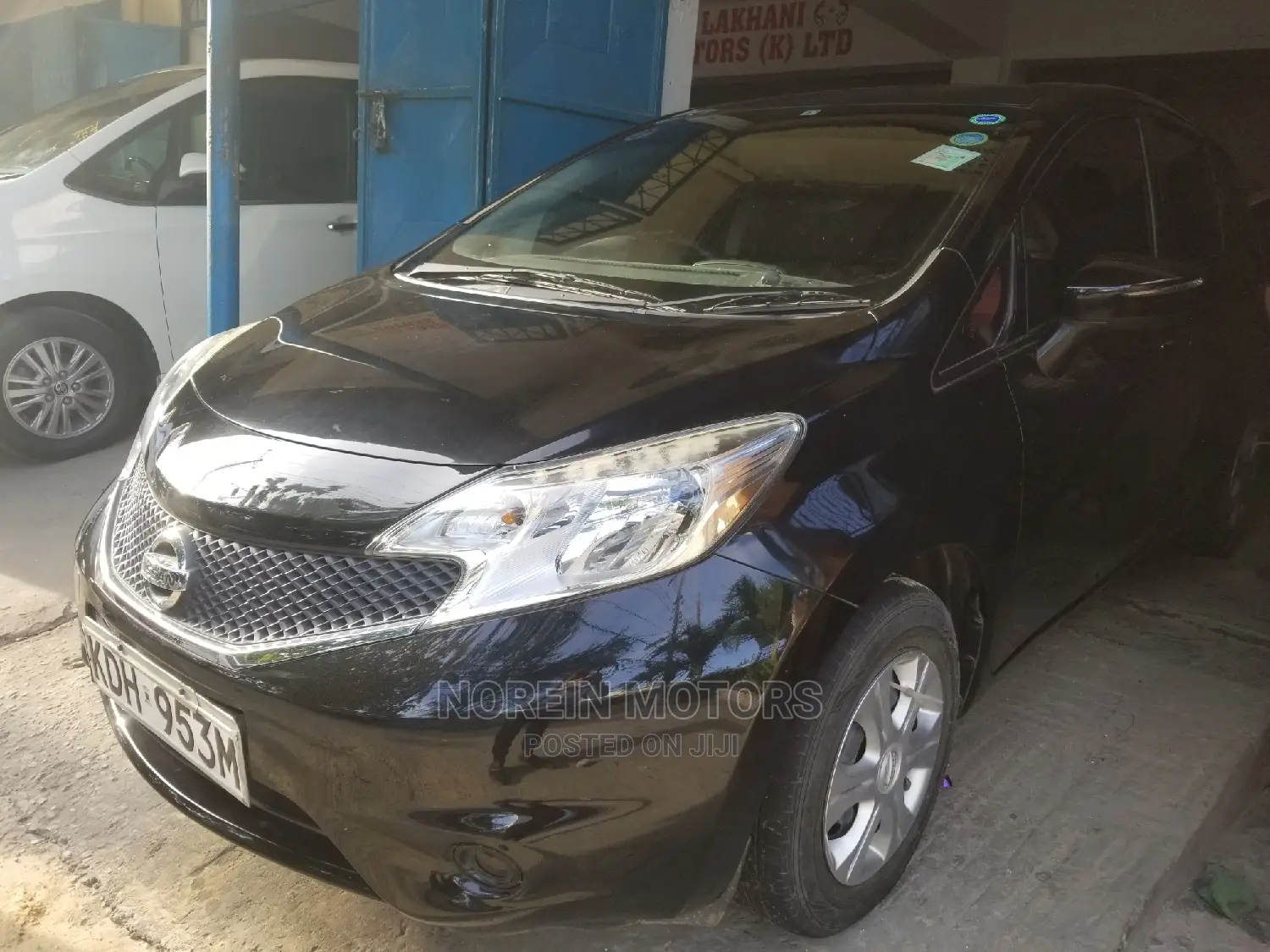Nissan Note 1.6 Petrol 2014 Black