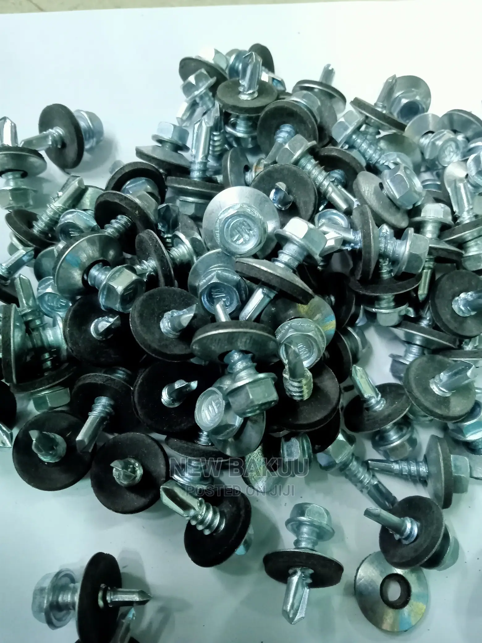 Self Drilling Tapping Screw With Hex Washer Head 5.5x2