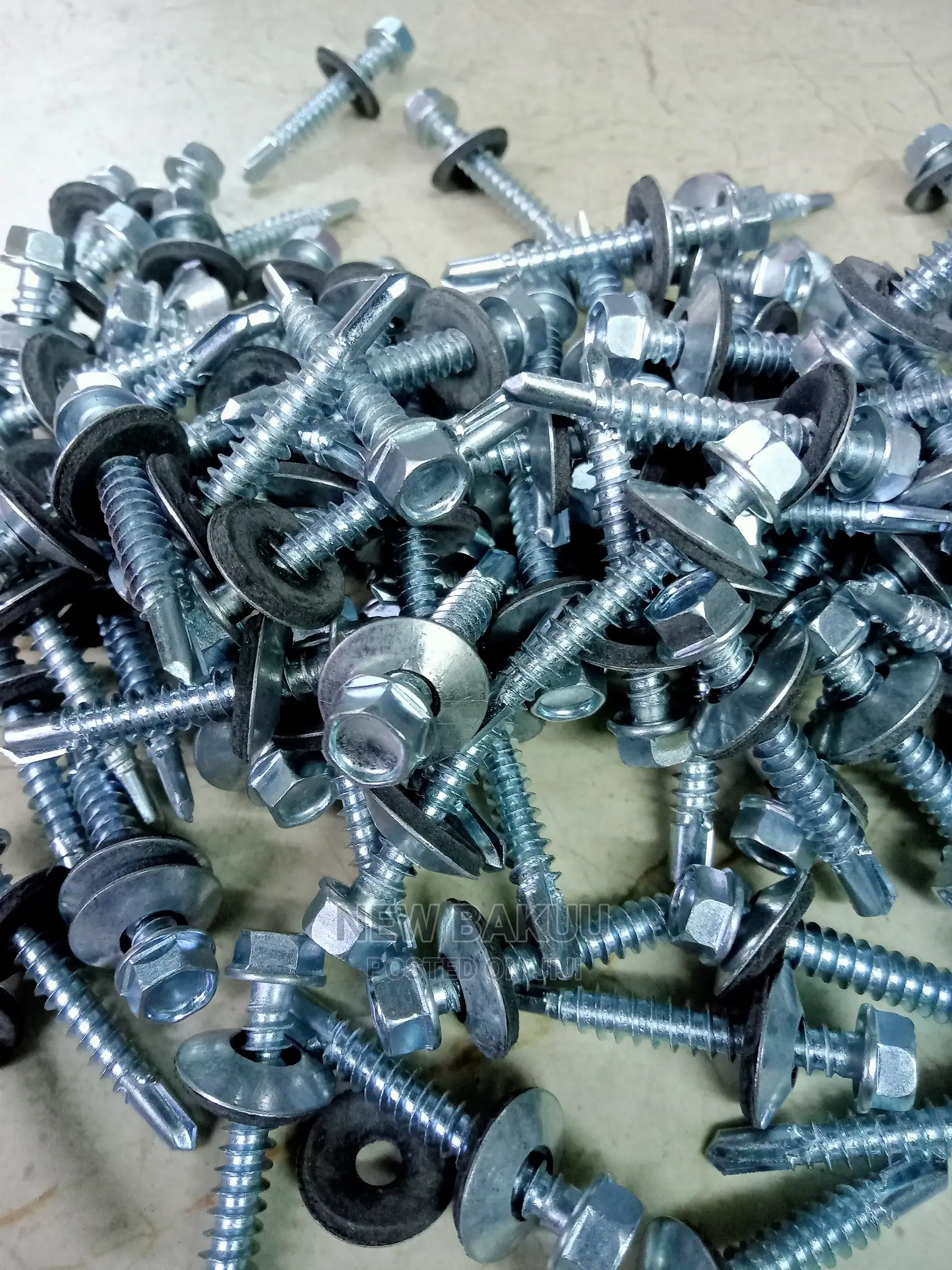 Self Drilling Tapping Screw With Hex Washer Head 5.5x40
