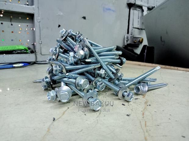 Self Drilling Tapping Screw With Hex Washer Head 6.3x75