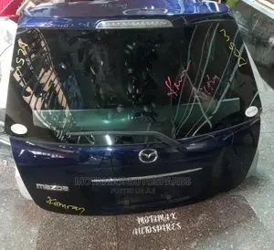 Mazda Verisa Boot