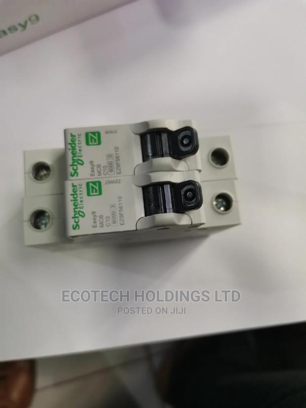 Circuit Breakers Windsor - thumbnail 2