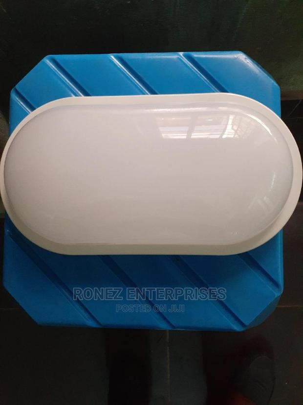Bulkhead Led 24 Wlts - thumbnail 3