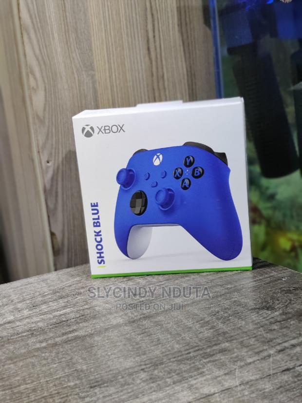 Xbox Shock Blue (New) - main view