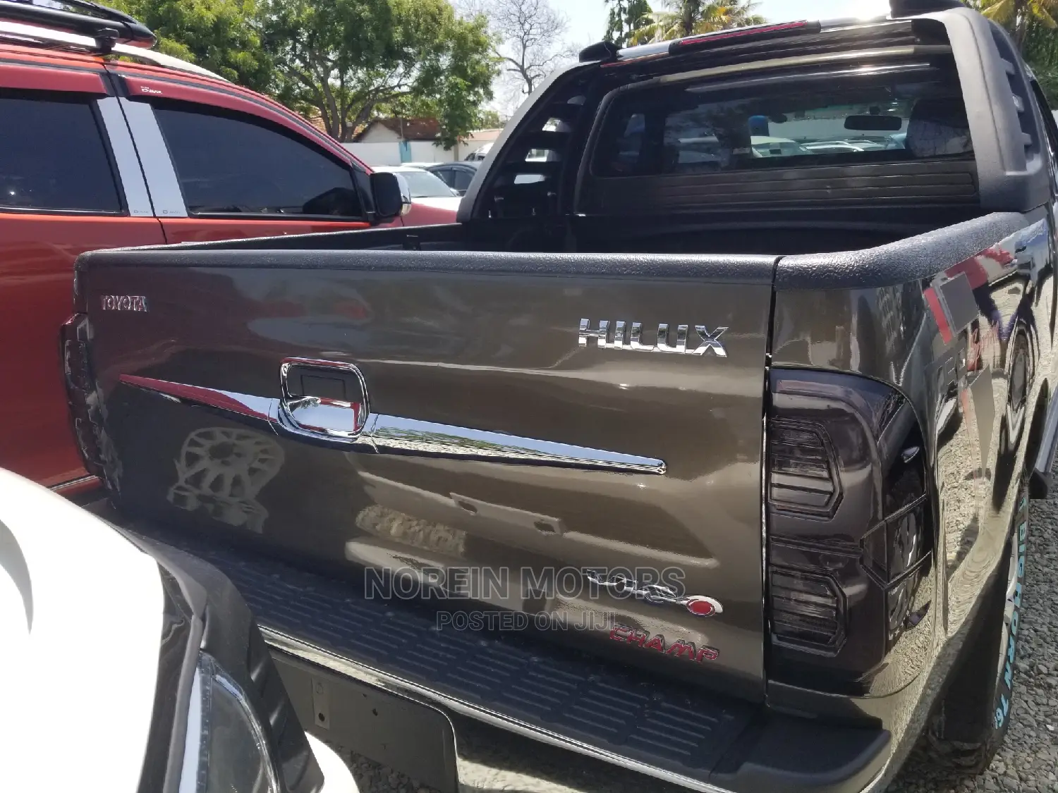 Toyota Hilux SR 4x4 2015 Gray
