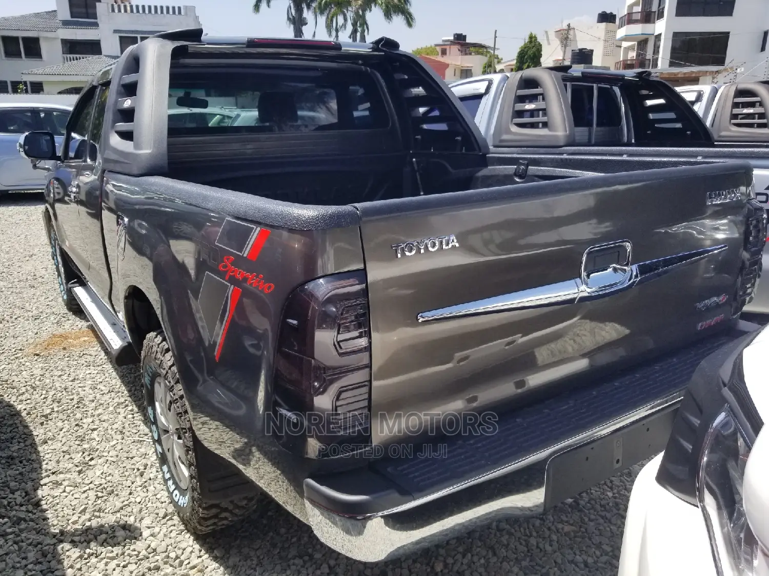 Toyota Hilux SR 4x4 2015 Gray