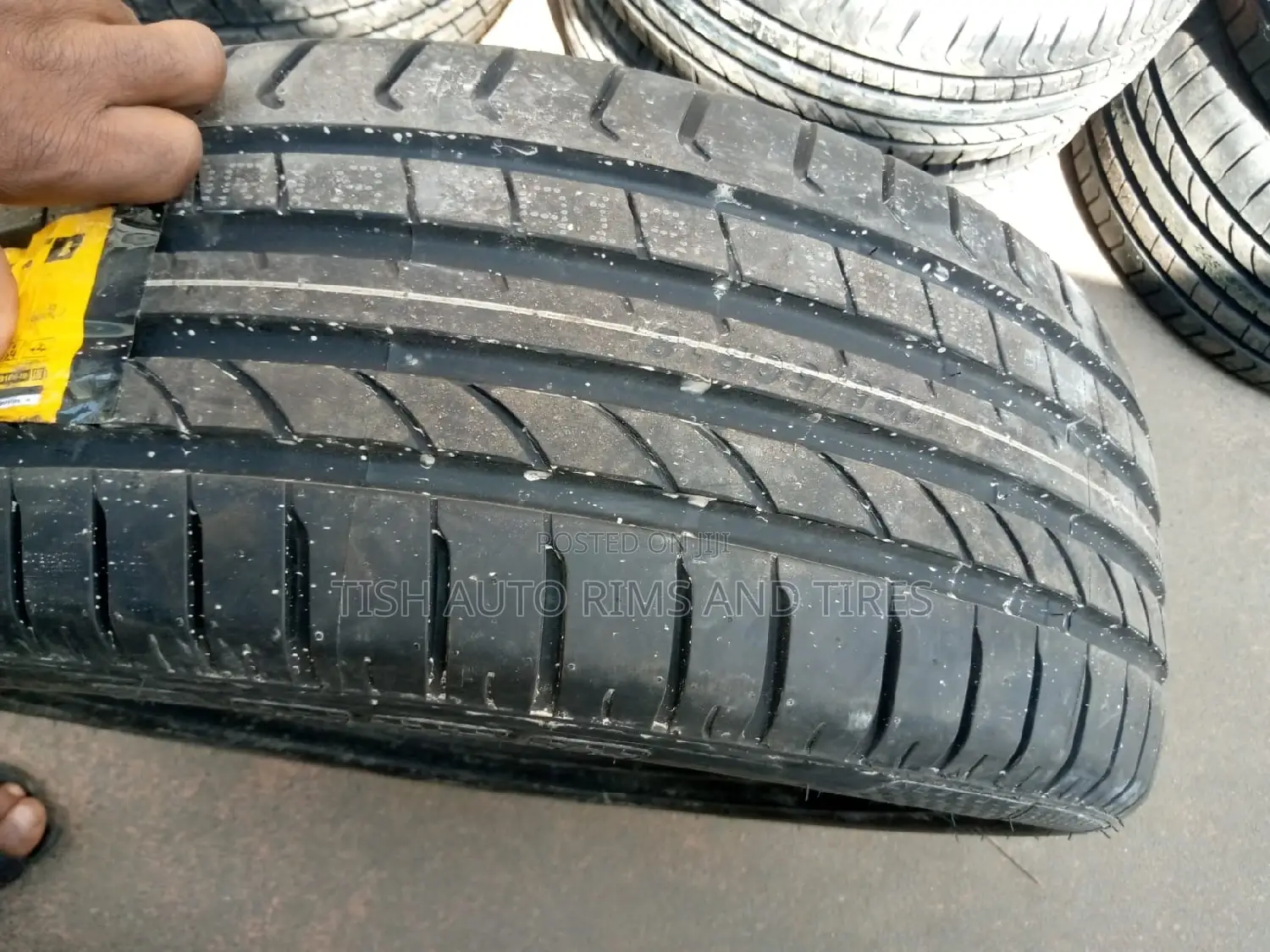 225/50r18 Vintage