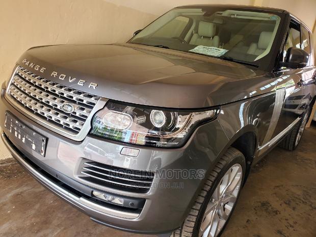 Land Rover Range Rover Vogue 2016 Gold