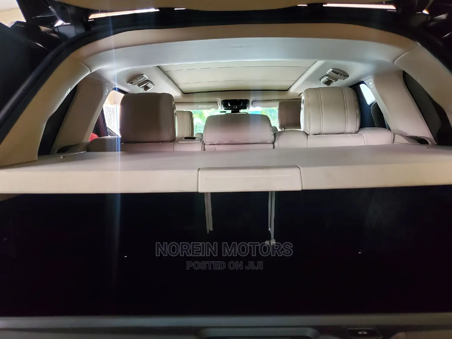 Land Rover Range Rover Vogue 2016 Gold