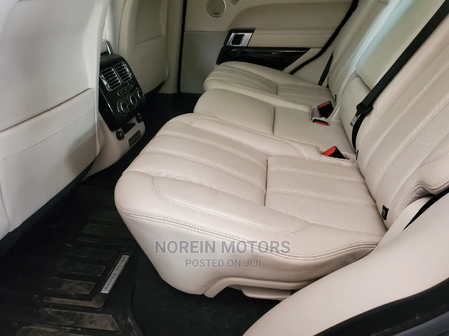 Land Rover Range Rover Vogue 2016 Gold