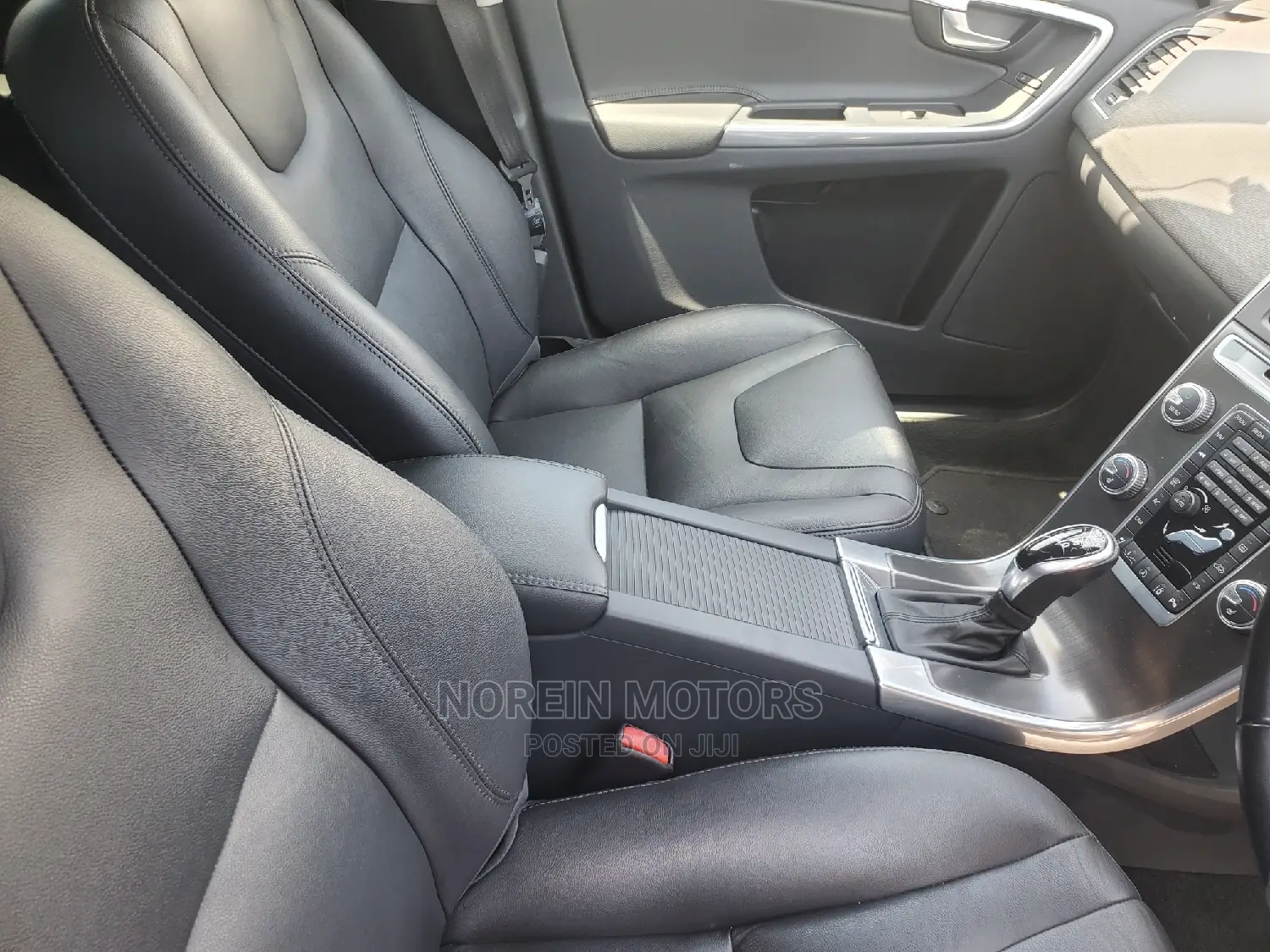 Volvo XC60 2015 Matt Black