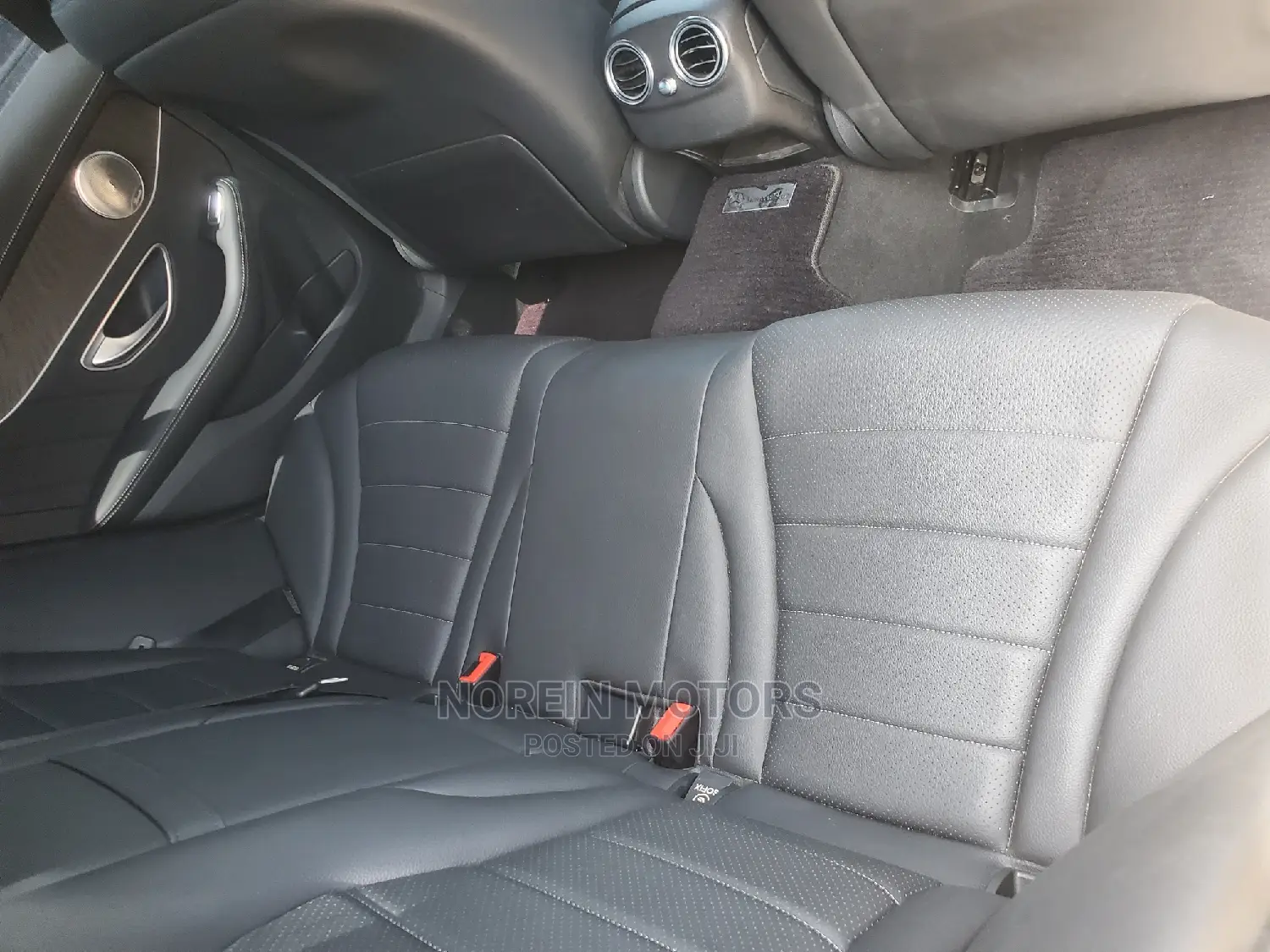 Mercedes-Benz C250 2015 Matt Black