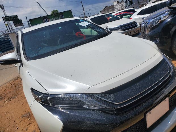 Toyota Harrier 2016 Off White - thumbnail 4