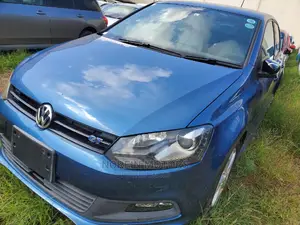 Volkswagen Polo 2016 Blue: Stylish & Efficient, Perfect for City Driving