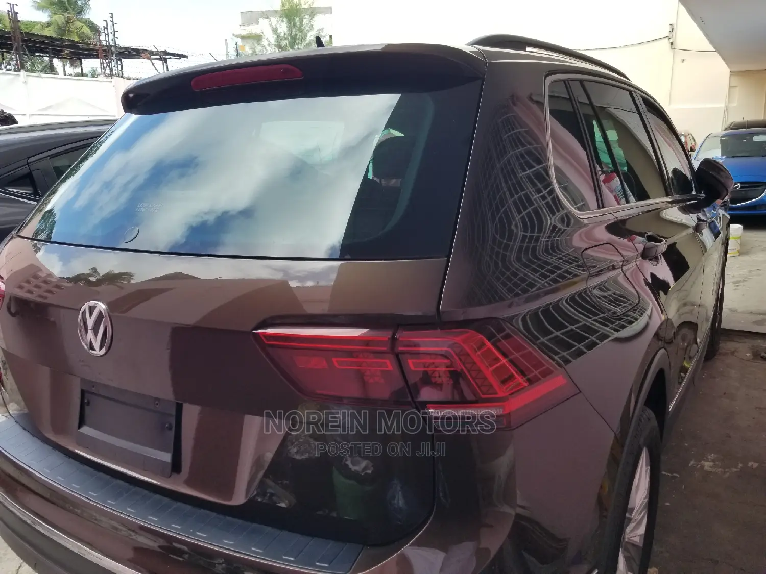 Volkswagen Touareg 2017 Brown
