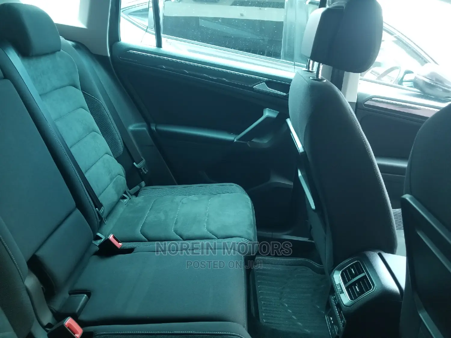 Volkswagen Touareg 2017 Brown