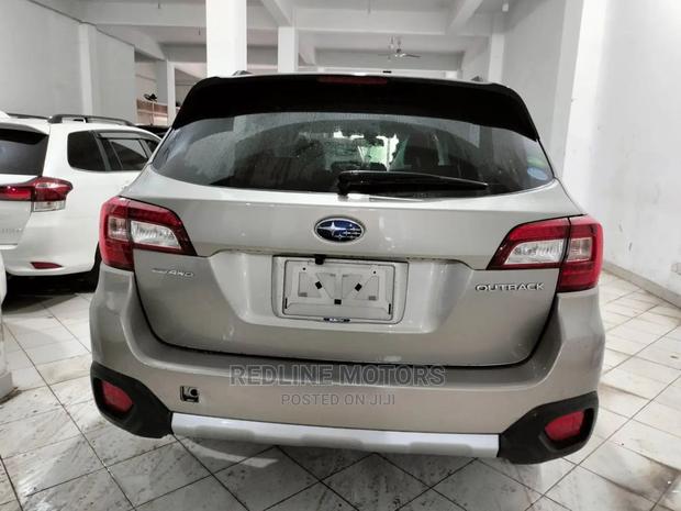 Subaru Outback 2.5i Premium AWD 2016 Silver - thumbnail 3