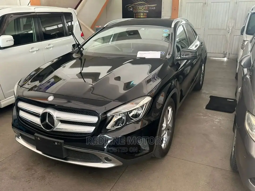 Mercedes-Benz GLA-Class 2016 Black