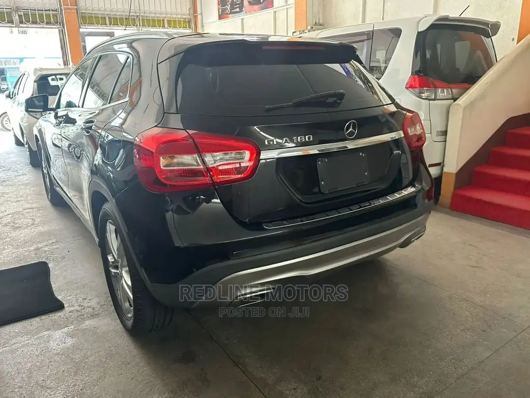 Mercedes-Benz GLA-Class 2016 Black