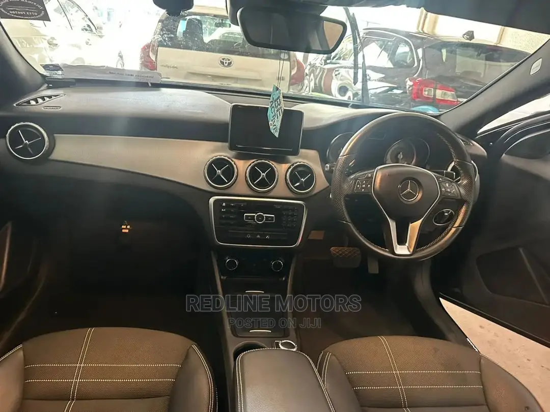 Mercedes-Benz GLA-Class 2016 Black
