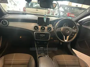 Mercedes-Benz GLA-Class 2016 Black