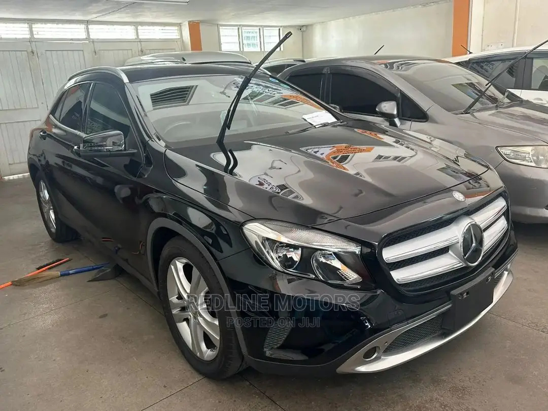 Mercedes-Benz GLA-Class 2016 Black