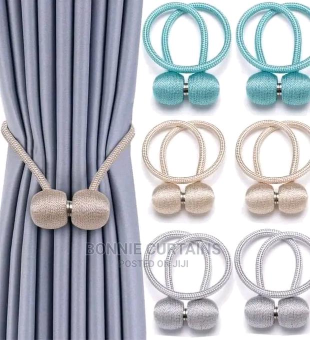 Curtains and Shears - thumbnail 8